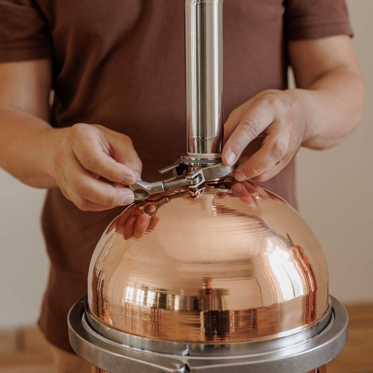 Copper Essential Oil Distiller - 21 Gall/80 Liters - [Legacy] - Copper Pro